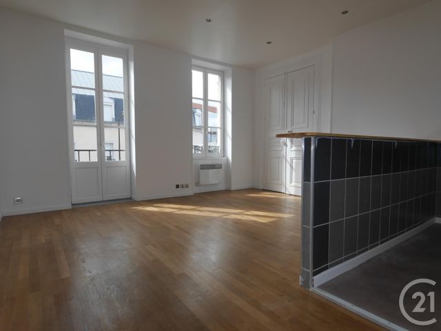 Appartement F2 à louer - 2 pièces - 51.0 m2 - MOULINS - 03 - AUVERGNE - Century 21 Pierre Immobilier