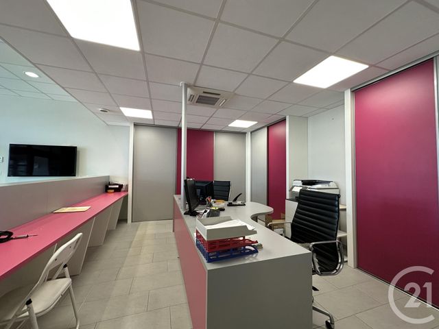 commerce à louer - 847.0 m2 - AVERMES - 03 - AUVERGNE - Century 21 Pierre Immobilier