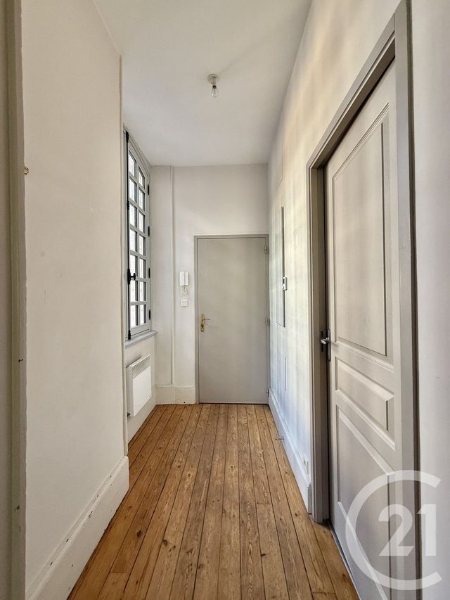 Appartement F4 à vendre - 4 pièces - 90.95 m2 - MOULINS - 03 - AUVERGNE - Century 21 Pierre Immobilier