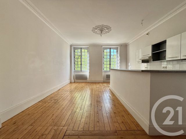 Appartement F4 à vendre - 4 pièces - 90.95 m2 - MOULINS - 03 - AUVERGNE - Century 21 Pierre Immobilier