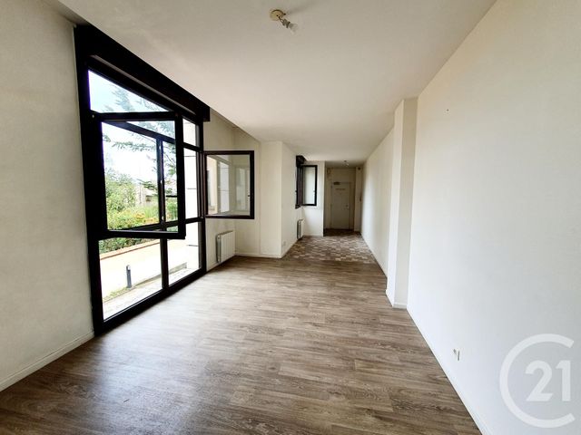 Studio à louer - 1 pièce - 37.41 m2 - MOULINS - 03 - AUVERGNE - Century 21 Pierre Immobilier