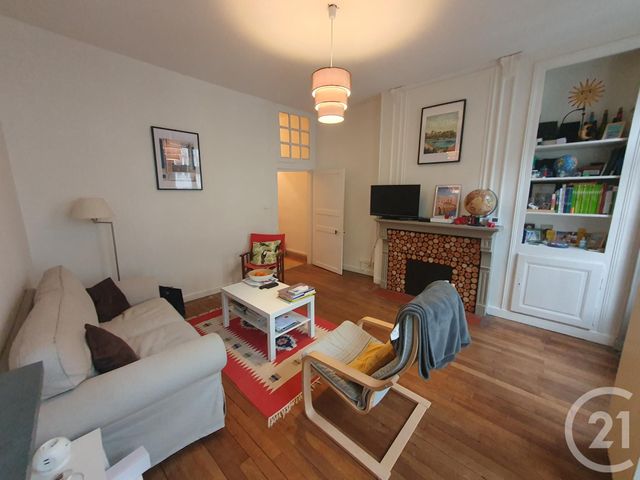 Appartement F2 à louer - 2 pièces - 42.0 m2 - MOULINS - 03 - AUVERGNE - Century 21 Pierre Immobilier