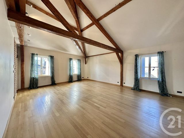 Afficher la photo en grand Appartement F4 à vendre - 4 pièces - 166.77 m2 - MOULINS - 03 - AUVERGNE - Century 21 Pierre Immobilier