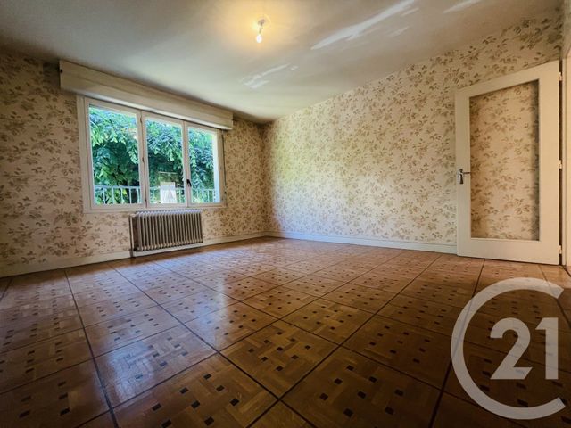 Appartement F4 à vendre - 4 pièces - 88.6 m2 - MOULINS - 03 - AUVERGNE - Century 21 Pierre Immobilier