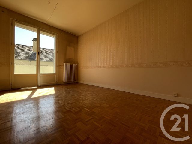 Appartement F4 à vendre - 4 pièces - 88.6 m2 - MOULINS - 03 - AUVERGNE - Century 21 Pierre Immobilier