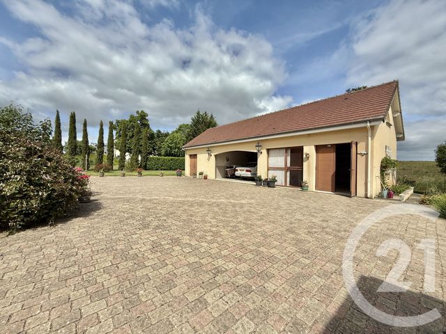 Afficher la photo en grand maison à vendre - 8 pièces - 229.02 m2 - CHEMILLY - 03 - AUVERGNE - Century 21 Pierre Immobilier