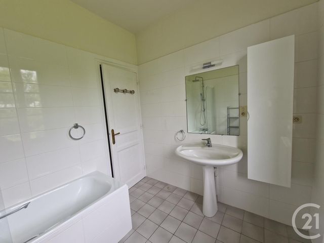 maison à louer - 5 pièces - 188.61 m2 - AGONGES - 03 - AUVERGNE - Century 21 Pierre Immobilier