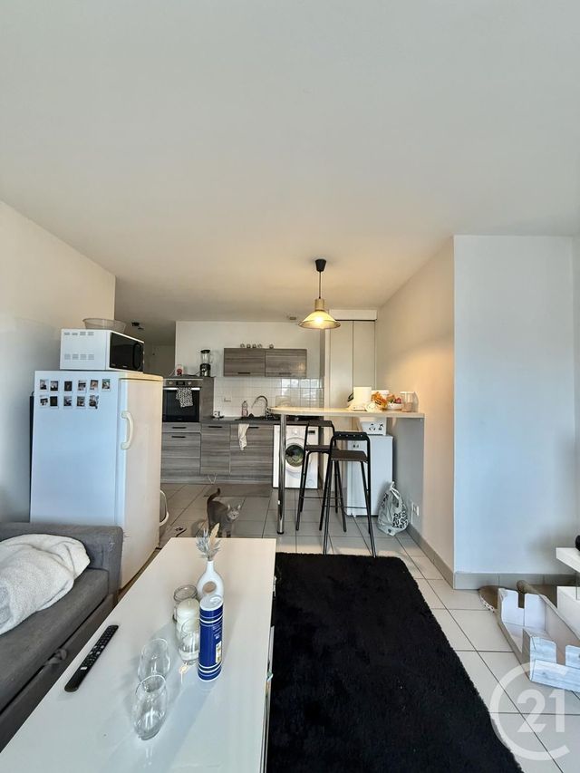 Appartement F1 à louer - 2 pièces - 29.84 m2 - YZEURE - 03 - AUVERGNE - Century 21 Pierre Immobilier