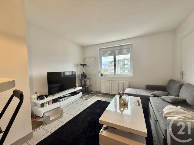 Appartement F1 à louer - 2 pièces - 29.84 m2 - YZEURE - 03 - AUVERGNE - Century 21 Pierre Immobilier