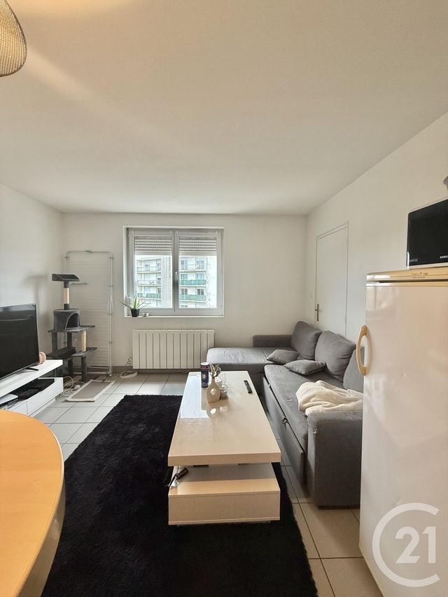 Appartement F1 à louer YZEURE