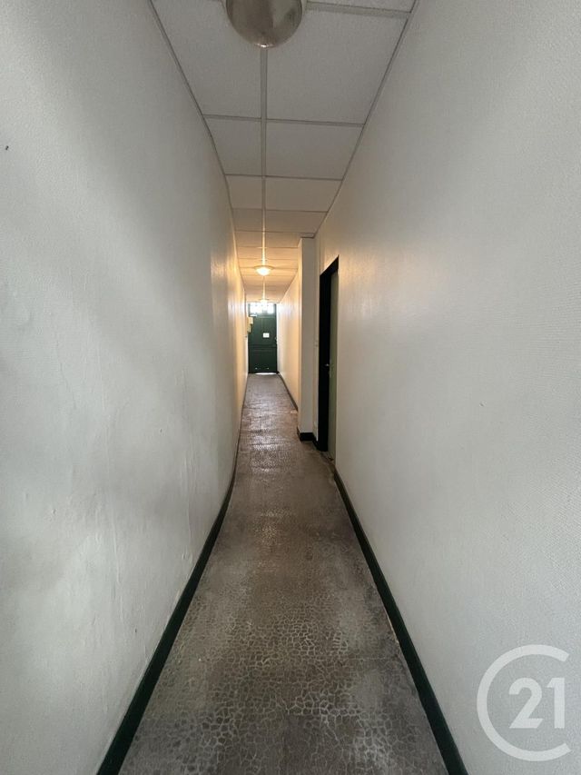 commerce à louer - 55.59 m2 - MOULINS - 03 - AUVERGNE - Century 21 Pierre Immobilier