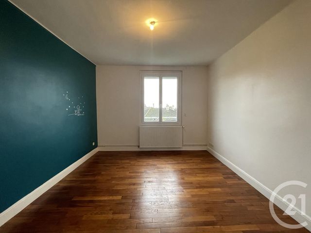 Appartement F3 à louer - 3 pièces - 79.05 m2 - MOULINS - 03 - AUVERGNE - Century 21 Pierre Immobilier