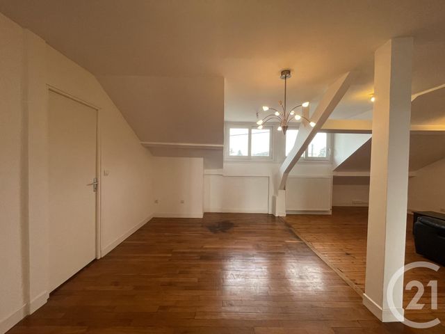 Appartement F3 à louer - 3 pièces - 79.05 m2 - MOULINS - 03 - AUVERGNE - Century 21 Pierre Immobilier