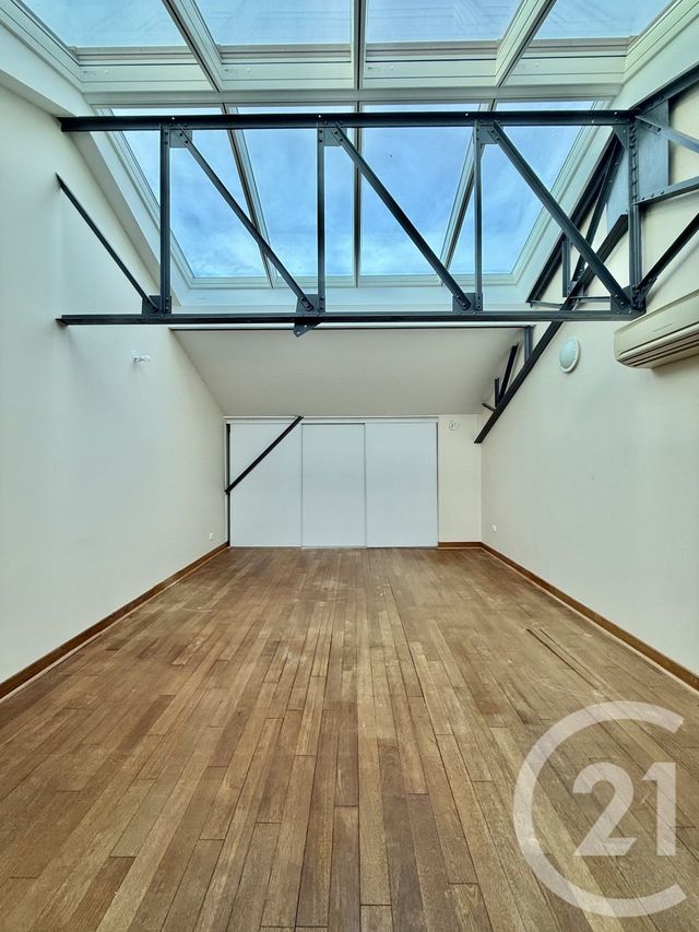 Appartement Loft à louer - 3 pièces - 77.2 m2 - MOULINS - 03 - AUVERGNE - Century 21 Pierre Immobilier