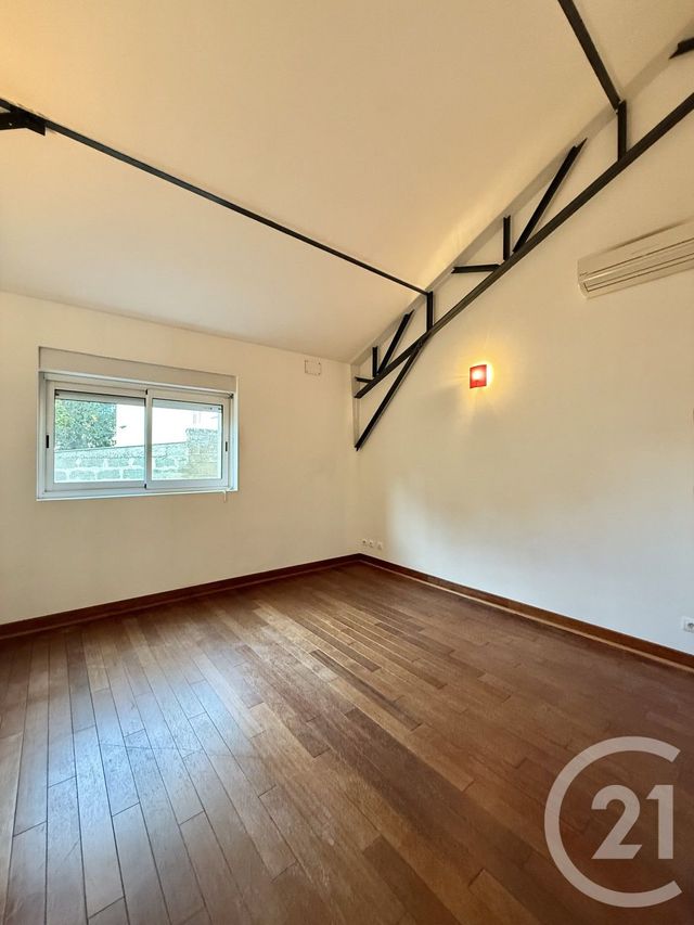 Appartement Loft à louer - 3 pièces - 77.2 m2 - MOULINS - 03 - AUVERGNE - Century 21 Pierre Immobilier