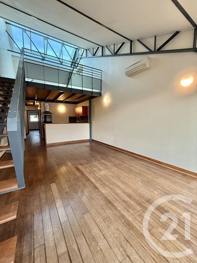 Appartement Loft à louer - 3 pièces - 77.2 m2 - MOULINS - 03 - AUVERGNE - Century 21 Pierre Immobilier