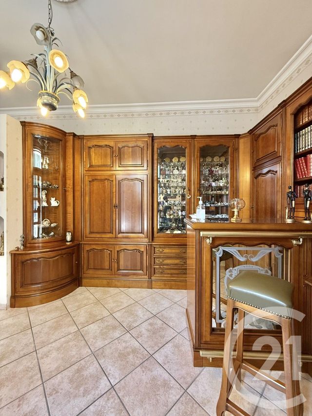 Afficher la photo en grand maison à vendre - 9 pièces - 249.05 m2 - VILLENEUVE SUR ALLIER - 03 - AUVERGNE - Century 21 Pierre Immobilier