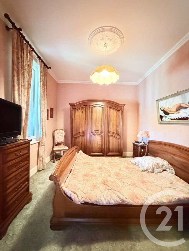 Afficher la photo en grand maison à vendre - 9 pièces - 249.05 m2 - VILLENEUVE SUR ALLIER - 03 - AUVERGNE - Century 21 Pierre Immobilier