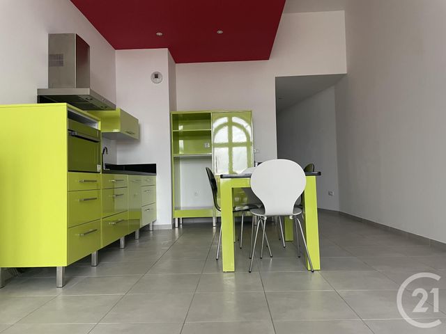 Afficher la photo en grand Appartement F1 à vendre - 1 pièce - 48.7 m2 - MOULINS - 03 - AUVERGNE - Century 21 Pierre Immobilier