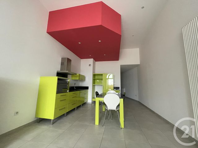 Afficher la photo en grand Appartement F1 à vendre - 1 pièce - 48.7 m2 - MOULINS - 03 - AUVERGNE - Century 21 Pierre Immobilier