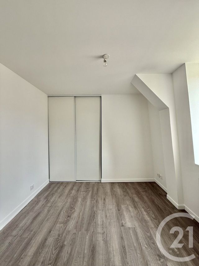 Appartement F3 à louer - 3 pièces - 69.8 m2 - MOULINS - 03 - AUVERGNE - Century 21 Pierre Immobilier
