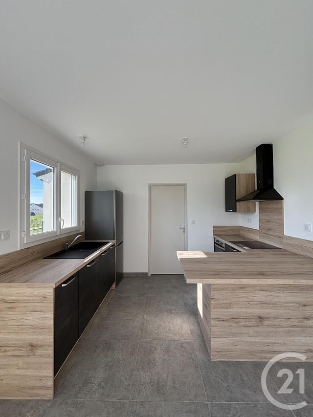 maison à louer - 4 pièces - 96.5 m2 - YZEURE - 03 - AUVERGNE - Century 21 Pierre Immobilier