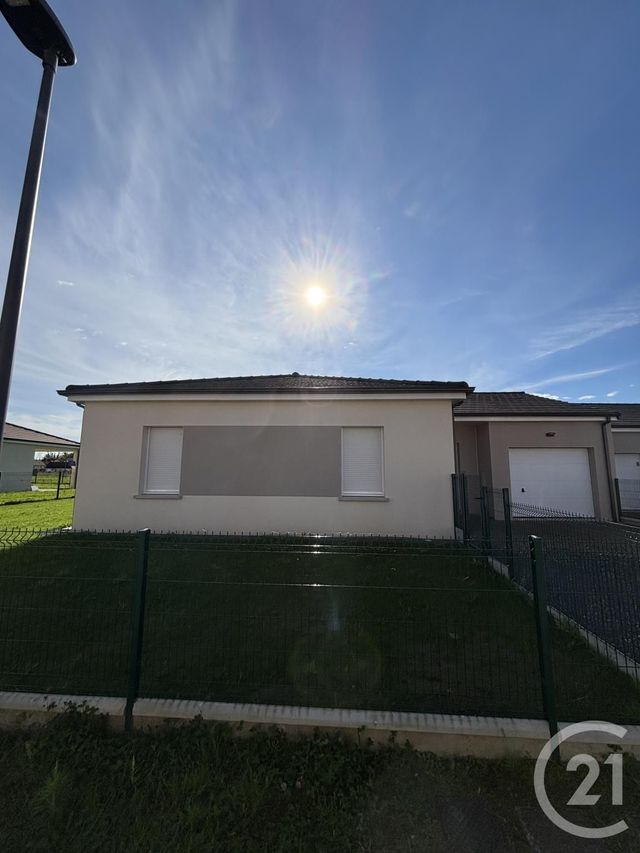 maison à louer - 4 pièces - 96.5 m2 - YZEURE - 03 - AUVERGNE - Century 21 Pierre Immobilier