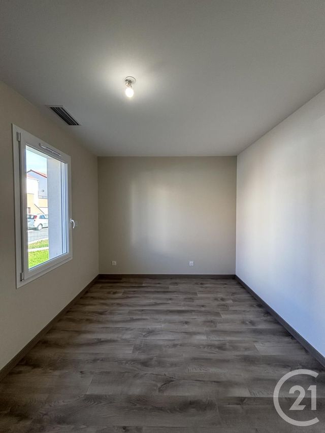 maison à louer - 4 pièces - 96.5 m2 - YZEURE - 03 - AUVERGNE - Century 21 Pierre Immobilier