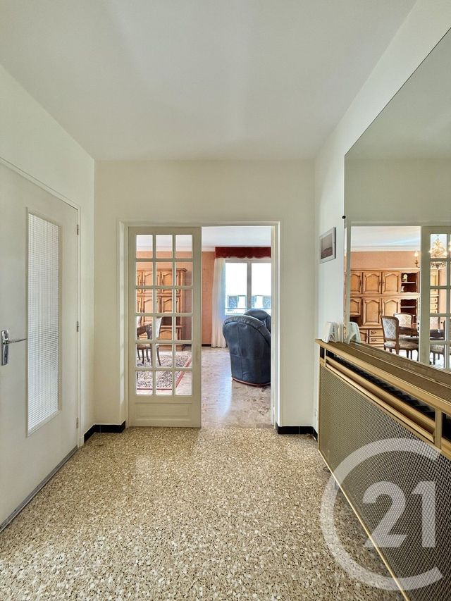 Afficher la photo en grand maison à vendre - 5 pièces - 128.0 m2 - YZEURE - 03 - AUVERGNE - Century 21 Pierre Immobilier