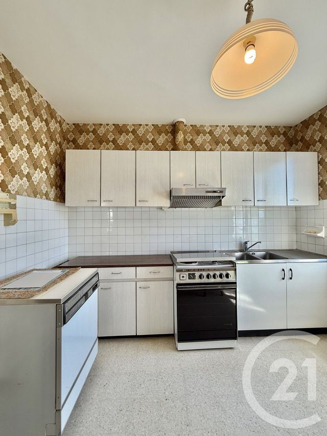 Afficher la photo en grand maison à vendre - 5 pièces - 128.0 m2 - YZEURE - 03 - AUVERGNE - Century 21 Pierre Immobilier