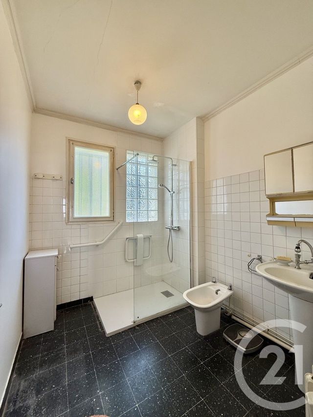 Afficher la photo en grand maison à vendre - 5 pièces - 128.0 m2 - YZEURE - 03 - AUVERGNE - Century 21 Pierre Immobilier