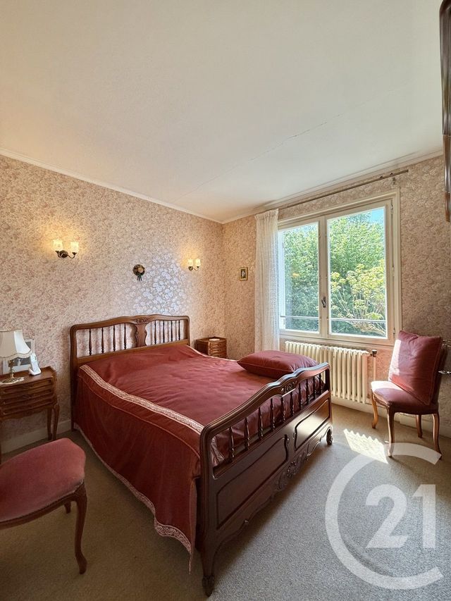 Afficher la photo en grand maison à vendre - 5 pièces - 128.0 m2 - YZEURE - 03 - AUVERGNE - Century 21 Pierre Immobilier