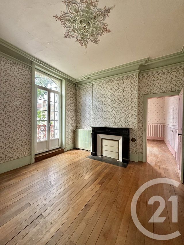 maison à vendre - 6 pièces - 217.62 m2 - MOULINS - 03 - AUVERGNE - Century 21 Pierre Immobilier