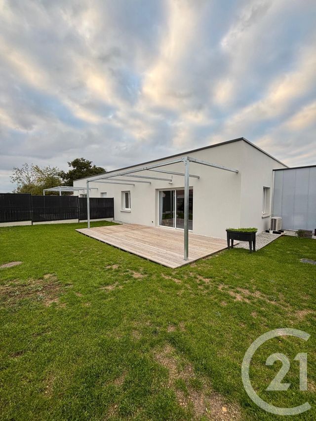 maison à louer - 4 pièces - 98.0 m2 - ST GERAND DE VAUX - 03 - AUVERGNE - Century 21 Pierre Immobilier