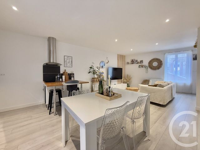 Appartement F4 à vendre - 4 pièces - 85.44 m2 - MOULINS - 03 - AUVERGNE - Century 21 Pierre Immobilier