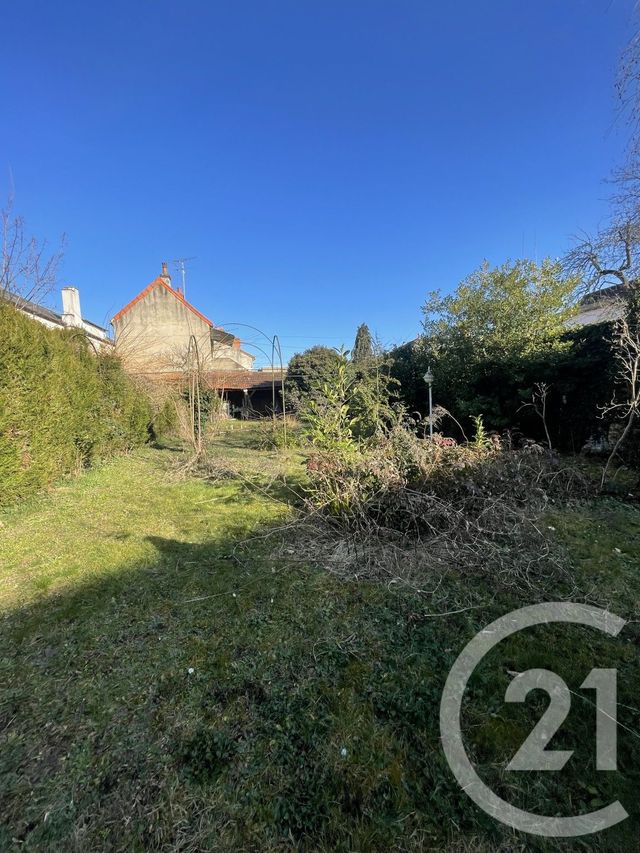 Appartement F4 à vendre - 4 pièces - 105.0 m2 - MOULINS - 03 - AUVERGNE - Century 21 Pierre Immobilier