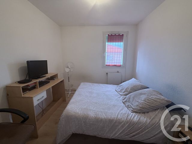 Appartement F3 à vendre - 4 pièces - 63.68 m2 - YZEURE - 03 - AUVERGNE - Century 21 Pierre Immobilier