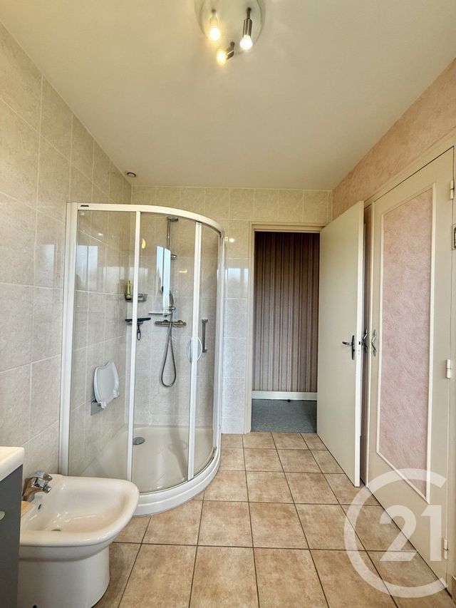 Afficher la photo en grand maison à vendre - 4 pièces - 80.8 m2 - YZEURE - 03 - AUVERGNE - Century 21 Pierre Immobilier