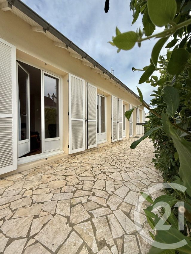 maison - YZEURE - 03