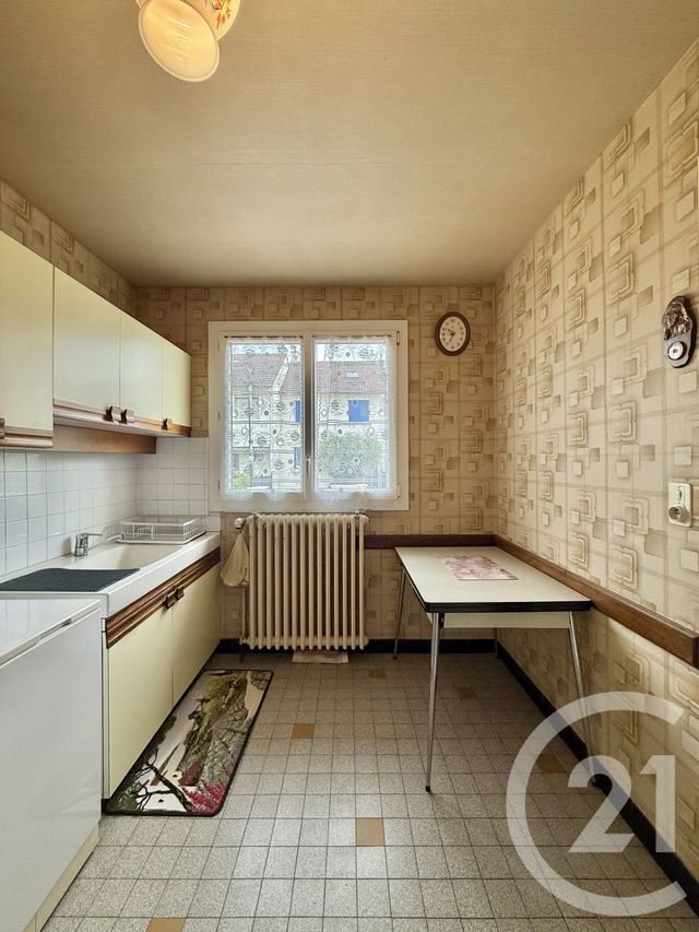 Afficher la photo en grand maison à vendre - 4 pièces - 80.8 m2 - YZEURE - 03 - AUVERGNE - Century 21 Pierre Immobilier