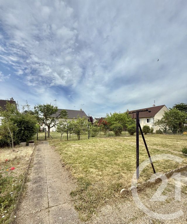 Afficher la photo en grand maison à vendre - 4 pièces - 80.8 m2 - YZEURE - 03 - AUVERGNE - Century 21 Pierre Immobilier