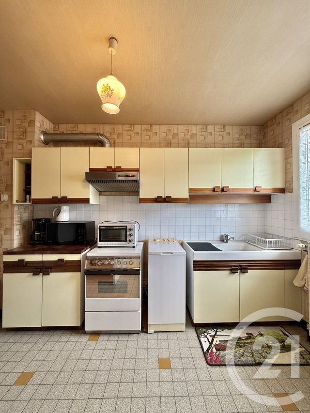 Afficher la photo en grand maison à vendre - 4 pièces - 80.8 m2 - YZEURE - 03 - AUVERGNE - Century 21 Pierre Immobilier