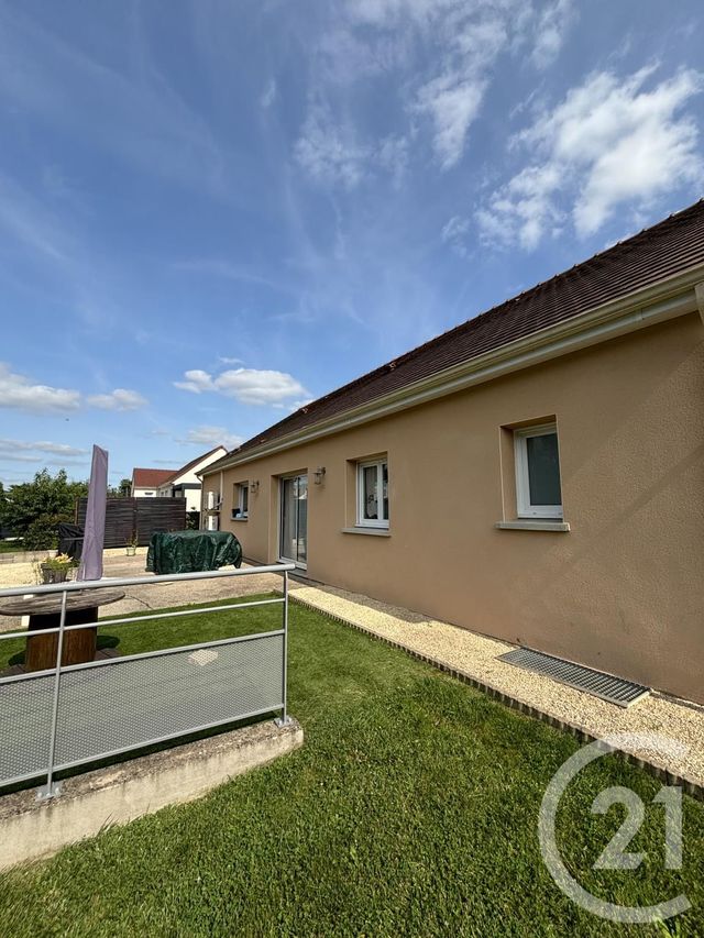 maison - YZEURE - 03