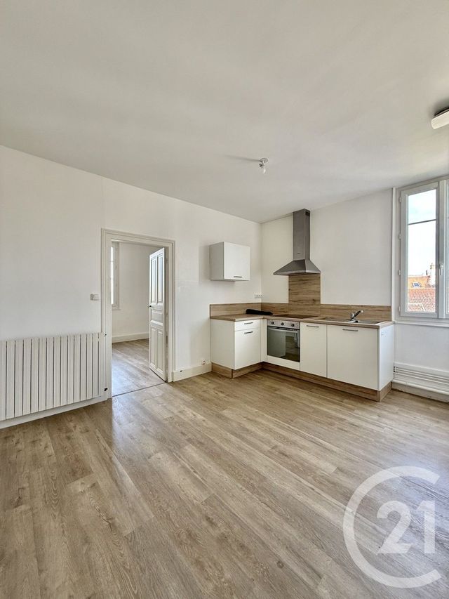 Appartement F2 à louer - 2 pièces - 48.0 m2 - MOULINS - 03 - AUVERGNE - Century 21 Pierre Immobilier