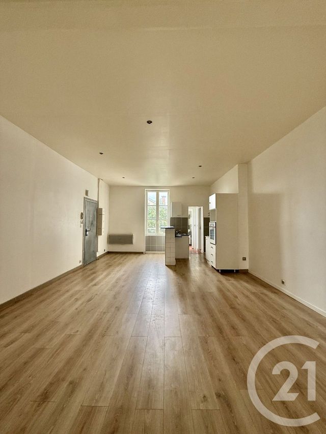 Appartement F2 à louer - 2 pièces - 52.89 m2 - MOULINS - 03 - AUVERGNE - Century 21 Pierre Immobilier