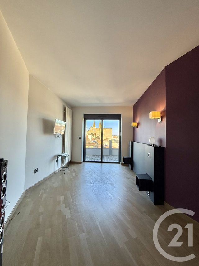 Appartement F4 à louer - 4 pièces - 181.9 m2 - MOULINS - 03 - AUVERGNE - Century 21 Pierre Immobilier