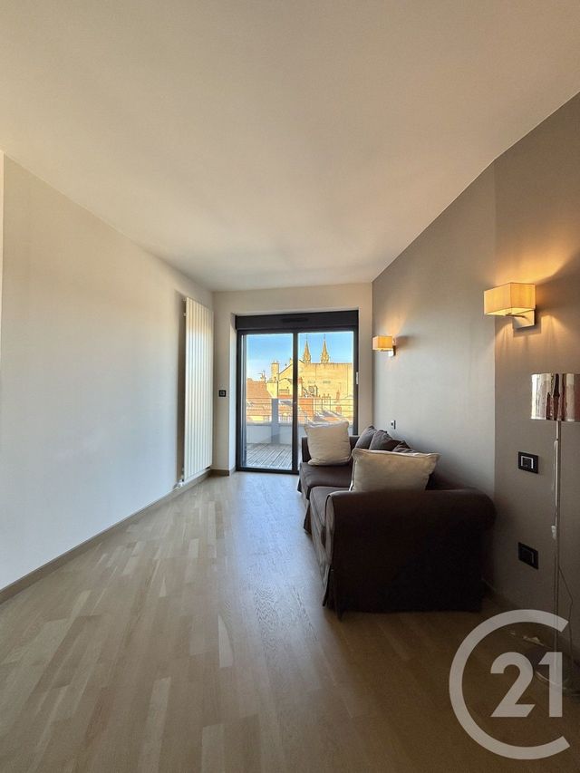Appartement F4 à louer - 4 pièces - 181.9 m2 - MOULINS - 03 - AUVERGNE - Century 21 Pierre Immobilier
