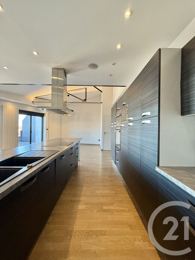 Appartement F4 à louer - 4 pièces - 181.9 m2 - MOULINS - 03 - AUVERGNE - Century 21 Pierre Immobilier