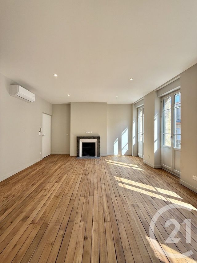 Appartement F3 à louer - 3 pièces - 74.31 m2 - MOULINS - 03 - AUVERGNE - Century 21 Pierre Immobilier