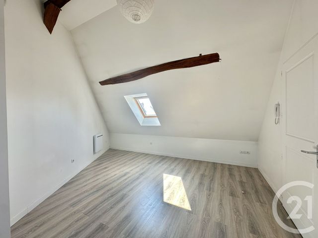 Appartement Studio à vendre - 1 pièce - 26.85 m2 - MOULINS - 03 - AUVERGNE - Century 21 Pierre Immobilier